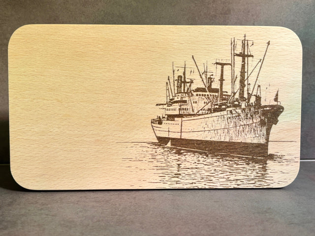 Rickmer Rickmers Schiff im Hamburger Hafen Fotogravur auf Frühstücksbrett.